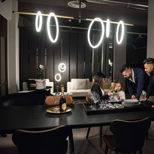 LED-hänglampa Ulaop, fem ringar, svart