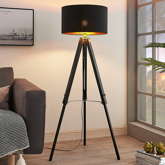 Trebent golvlampa Triac med trästomme, svart