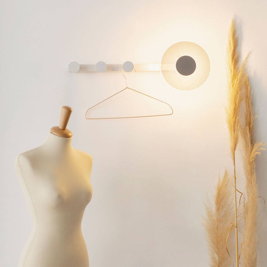 LED-vägglampa Venus med klädkrok, vit
