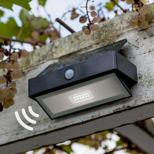 Arrow - solcellsvägglampa med LED och sensor