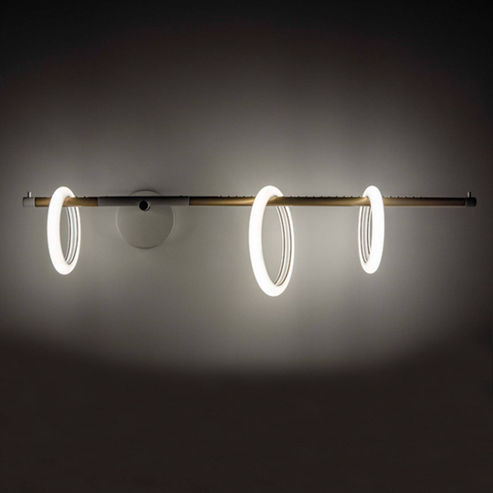 LED-vägglampa Ulaop, tre ringar, höger, vit