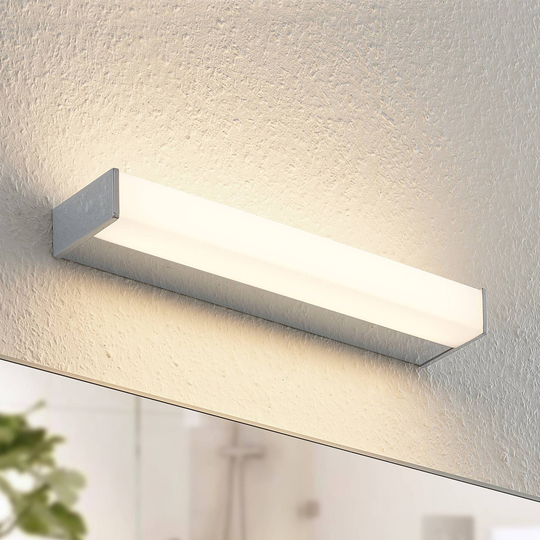 Arcchio Djamal LED-vägglampa, IP44, krom, 37 cm